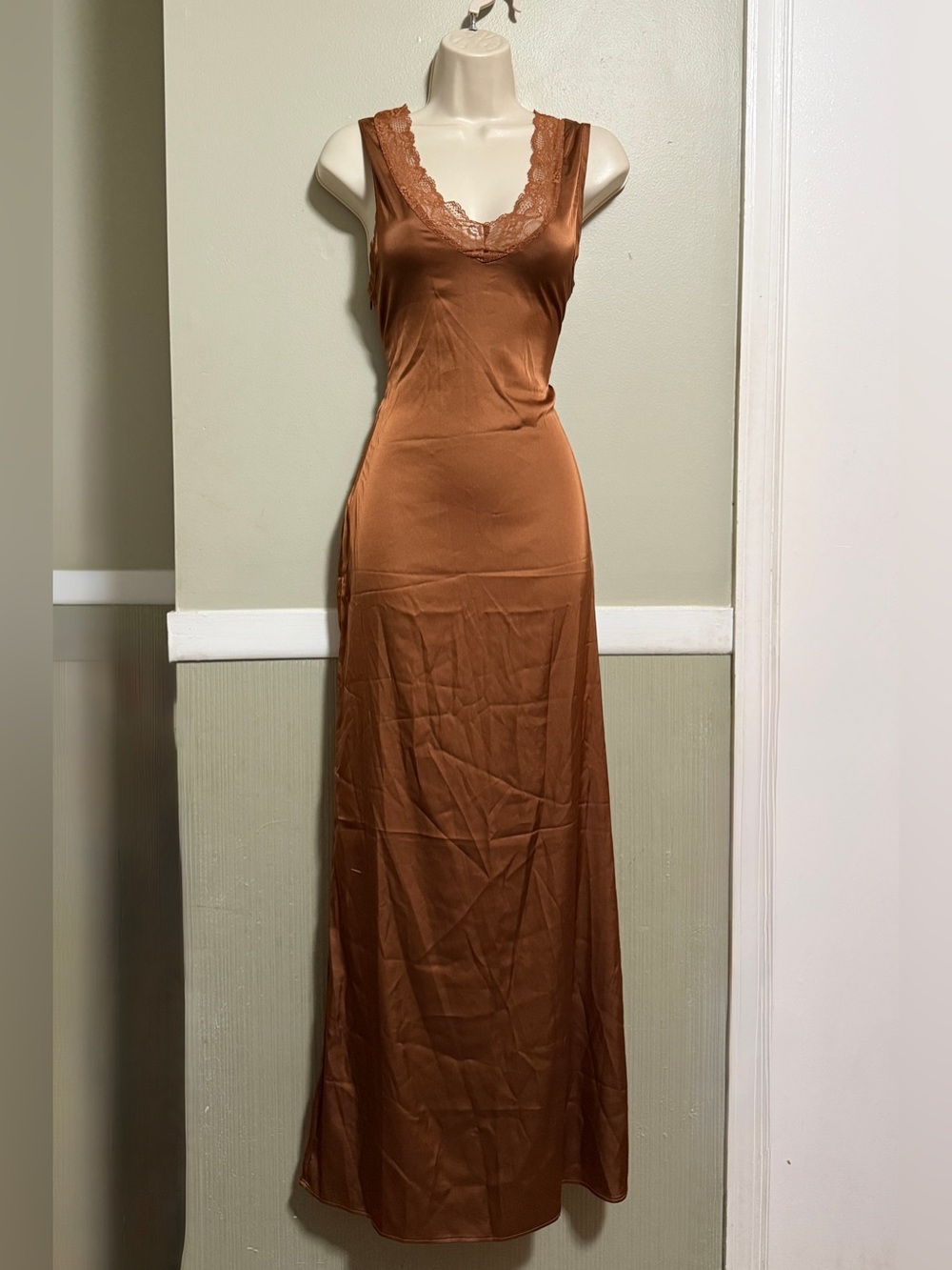 LIONESS Simi Bronze Satin Lace Maxi Dress Small New With Tags - Picture 3 of 8